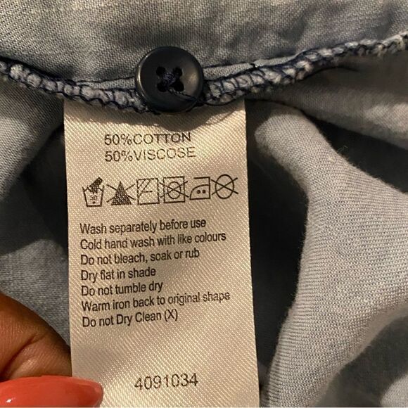 Silent Theory Blue Chambray Button Down Shirt Size XL - Picture 3 of 5